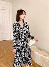 2022秋季新款收腰显瘦印花大花鱼尾裙摆连衣裙，女装连衣裙，荷塘月色