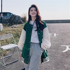 主推现货休闲拼色棒球服时尚印花短外套，女装短外套，菡迪欧娜