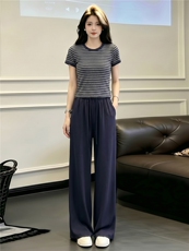 简约时尚休闲套装女夏季新款圆领条纹拼接短袖上衣直筒长裤两件套，女装套装/套裙，江南