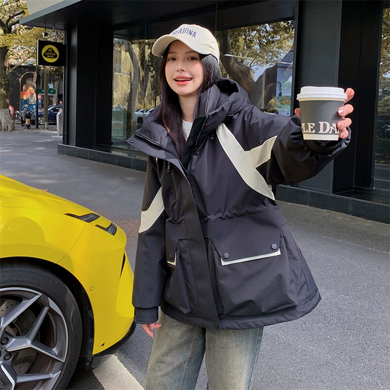 2024年冬季新款街头风时尚白鸭绒冲锋衣外套加绒加厚羽绒服女,女装羽绒服,辉之琳