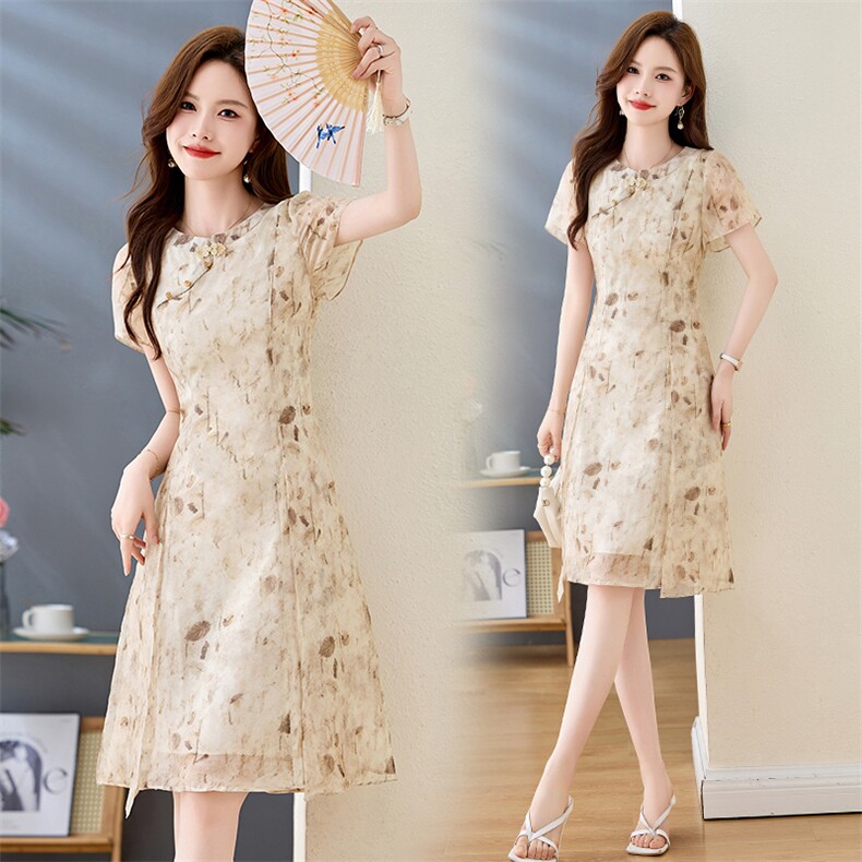 复古气质印花连衣裙女2025夏季新款系带收腰显瘦衬衫裙子，女装连衣裙，伊航服饰