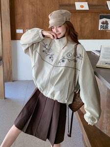 韩系慵懒chic米白色短款夹克上衣女春秋超火好看高级小众工装外套图片