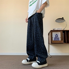 蓝色