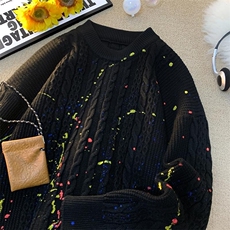 黑色