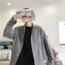 深灰色