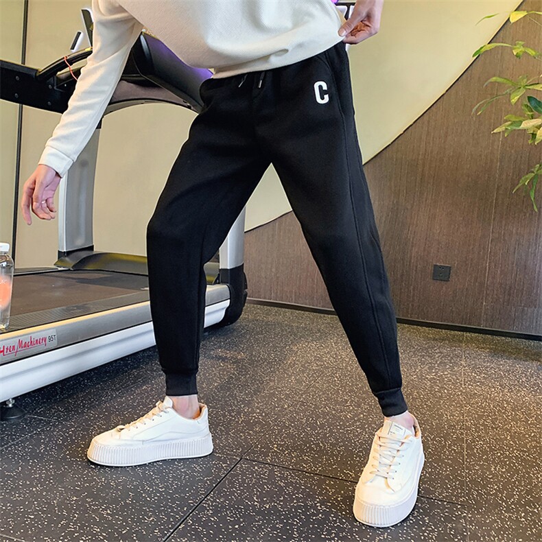 KK88 P58控78 小伙风春秋季刺绣字母休闲裤潮流百搭束脚卫裤 黑首图片
