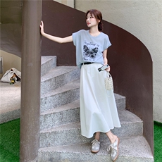 新品套装，女装套装/套裙，维壹