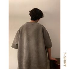 深灰色