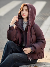 现货2025冬季新款针织可脱卸毛线帽格子拼接减龄休闲羽绒服女，女装羽绒服，深水步