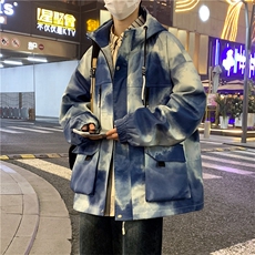 蓝色