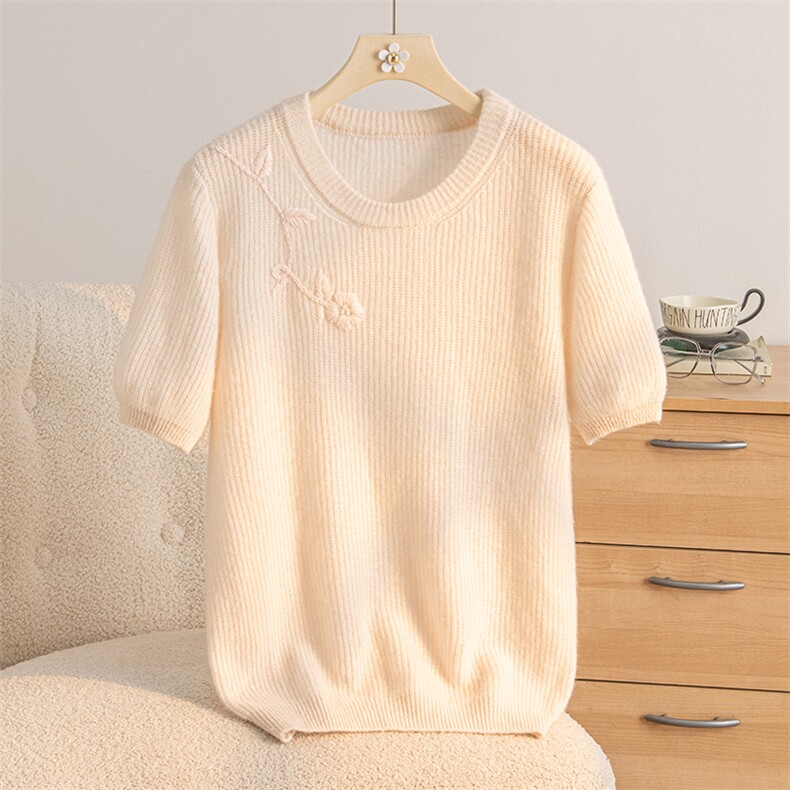 2025年秋季时尚百搭绣花圆领元宝针短袖，女装羊绒衫，盛世绒华