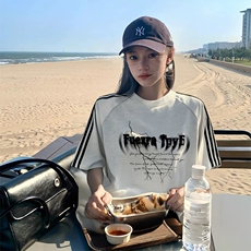 抖音得物品质二开240克宽松纯棉美式潮牌印花三条杠中性风短袖T恤，男装T恤，电商A486
