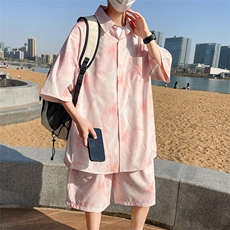 粉红色
