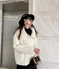 轻薄衣，感情寻找它的模特儿，衣服挂在橱窗，有太多人适合，，女装棉衣/棉服，蓝衣可