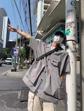 灰色