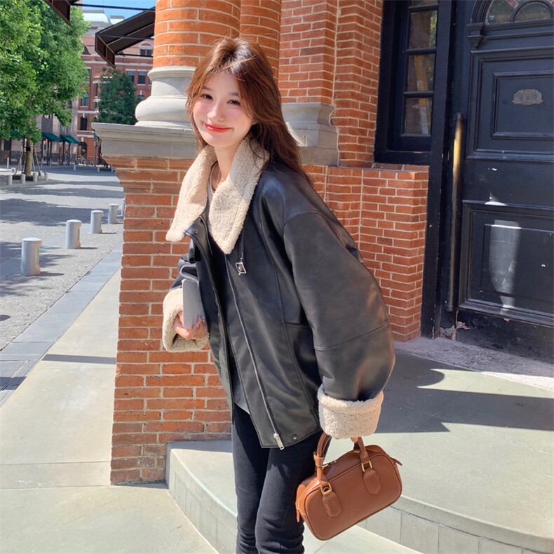 【新品】复古肌理皮衣羊羔毛加绒加厚PU2C016-8030-P270-K398,女装皮衣,2C016