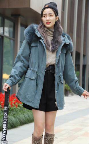 挂毛派克中长款，时尚休闲简约大方。，女装，维纳真蒂 纳易莲