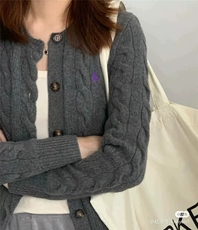 长袖加厚外套秋冬女装上衣百搭短款纯色羊毛衫，女装羊毛衫，伟泽羊绒