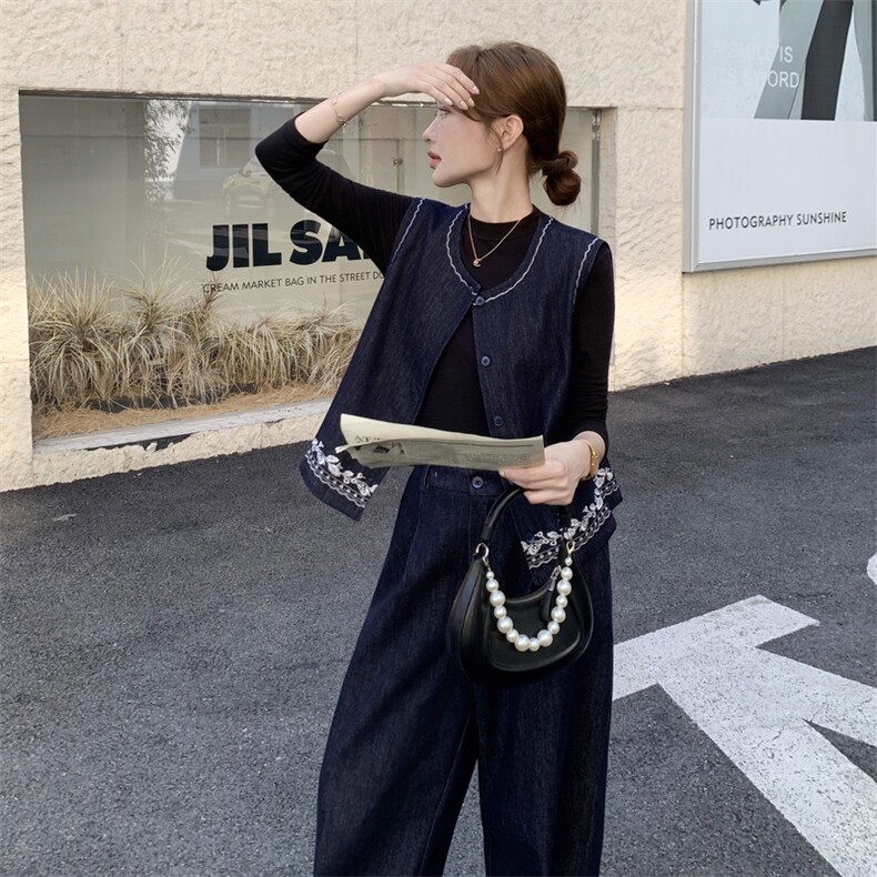 老钱风穿搭刺绣牛仔马甲套装女早秋2025新款休闲显瘦阔腿裤两件套,女装套装/套裙,2C028