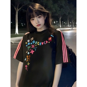 抖音得物品质二开240克宽松纯棉美式潮牌印花三条杠中性风短袖T恤图片