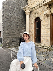 圆领小衫图片