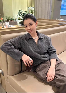 2025年秋季新款女士百搭反领麻花针织衫1图片