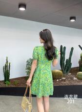 夏季新款，幻彩连衣裙，女装连衣裙，依佰思特