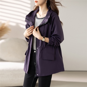 现货！中长款收腰风衣女显瘦2026秋季连帽时尚紫色春秋外套，女装风衣，沐七七