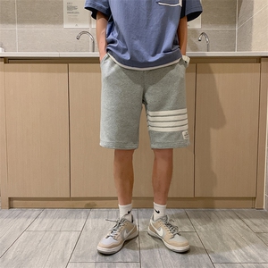 四条杠条纹大码短裤男夏季薄款运动潮牌港风休闲宽松五分过膝卫裤图片