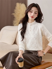 2025年冬季新款领口订珠蕾丝毛织打底小衫，女装针织衫/毛衣，乐吉娜