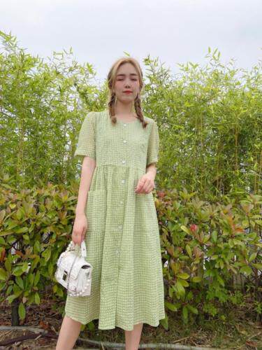 夏季小格子连衣裙，女装连衣裙，依岸