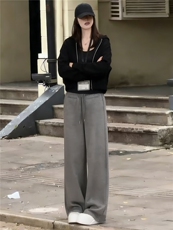 高级感休闲运动套装女秋季款短款卫衣内搭黑色背心阔腿长裤三件套，女装套装/套裙，江南