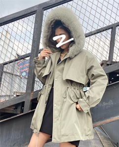 爆雪花派克服图片
