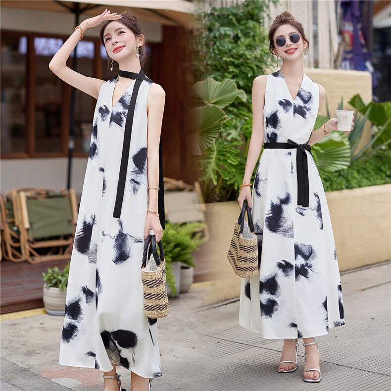 可退现现货可推2025夏季新款复古水墨画挂脖连衣裙女，女装连衣裙，时尚风爆