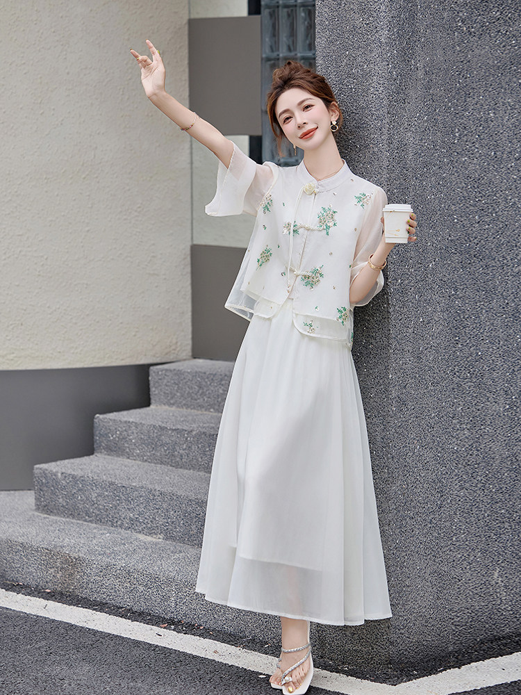 新中式轻国风套装女2025夏季新款高级感古典气质改良汉服两件套,女装套装/套裙,芷墨服饰