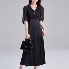 轻奢高端夏季新款时尚女长裙法式赫本V领显瘦连衣，女装连衣裙，东正羊绒