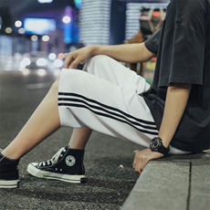 白色
