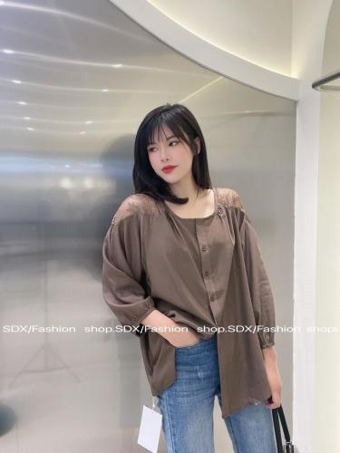 【现货】秋季新款拼蕾丝肩小衫,女装其它,色调轩