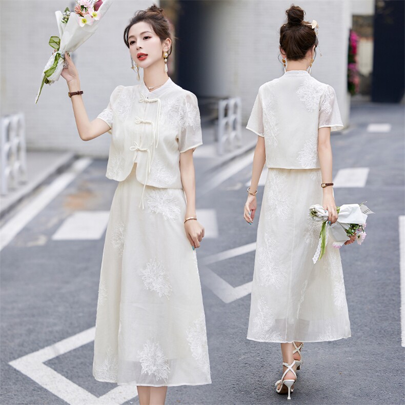 白色小香风刺绣套装裙女2024春夏新款新中式盘扣上衣吊带裙两件套，女装套装/套裙，时尚俏佳人