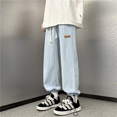 蓝色