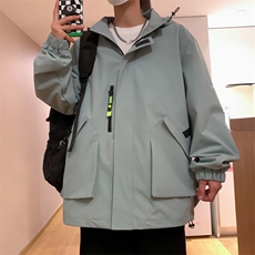 浅绿色