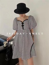 重工盘扣连衣裙，女装连衣裙，欧妮卡蒂蔓