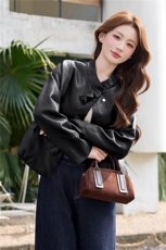 韩风糖果按扣皮衣外套女2026新款春气质小立领PU夹克上衣女外套，女装皮衣，流量+