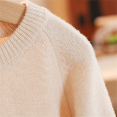 新款百搭女士小狗提花圆领童装，童装儿童羊毛衫，群鹿羊绒