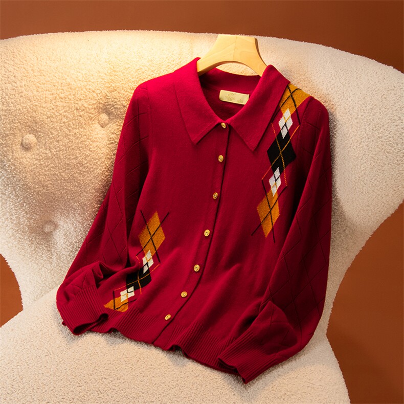 2026年秋季时尚百搭红色菱形衬衫领开衫，女装羊绒衫，盛世绒华