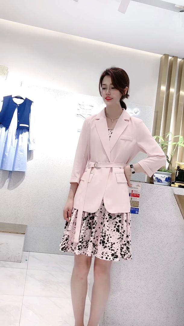 套装，女装职业装，莲依莲