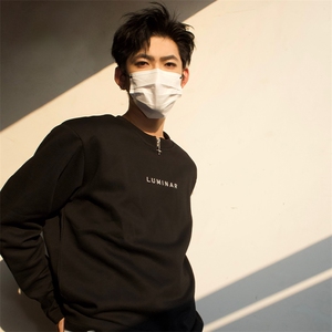 明星私服美式潮流打底垫肩款打底 金属星星设计内搭T恤 P50图片