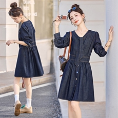 2025年新款优雅牛仔连衣裙女中长款春秋长袖高级感气质飘带连衣裙，女装连衣裙，冬木谷雨