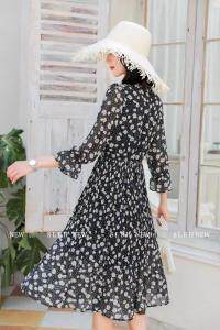 新款连衣裙，女装连衣裙，水恋百合