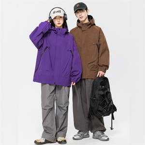 直播现货主推情侣户外登山冲锋衣连帽夹克外套上衣男JK909P60图片